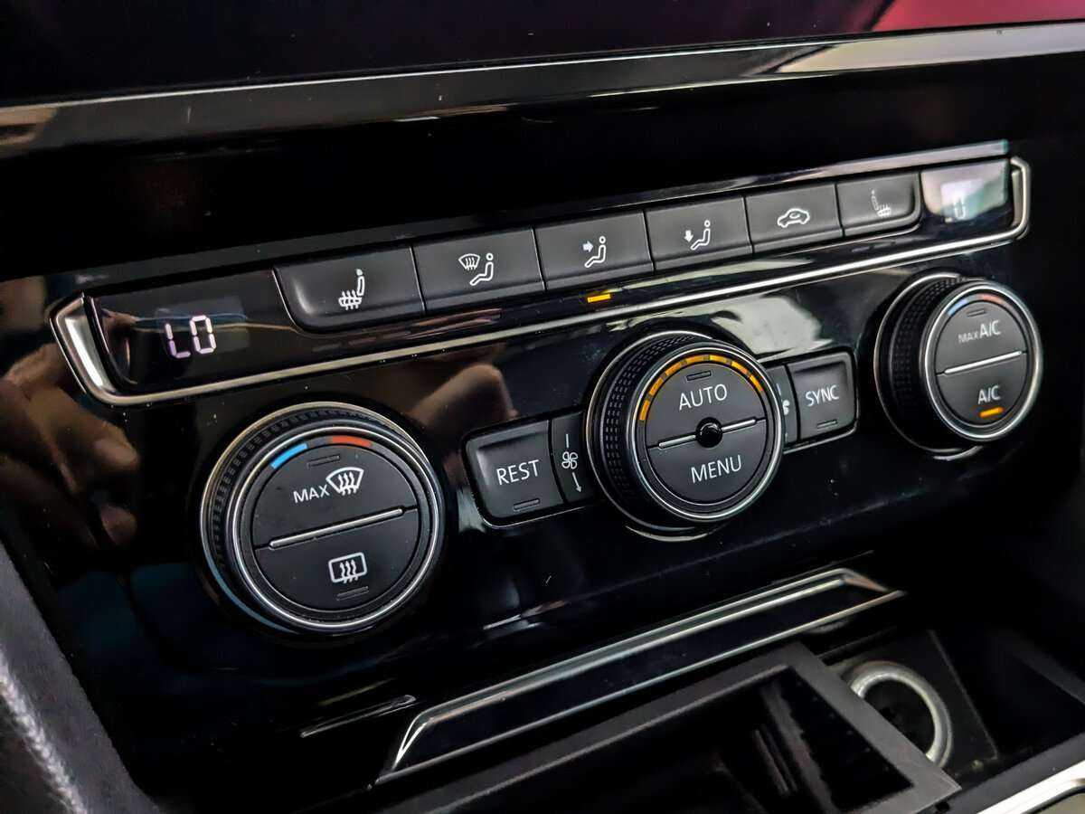 Купить Volkswagen Passat, 2017, 114 127 км.. Фото: #25