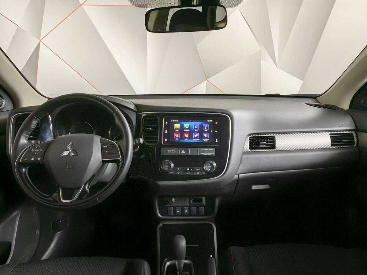 Купить Mitsubishi Outlander, 2018, 88 553 км.. Фото: #9