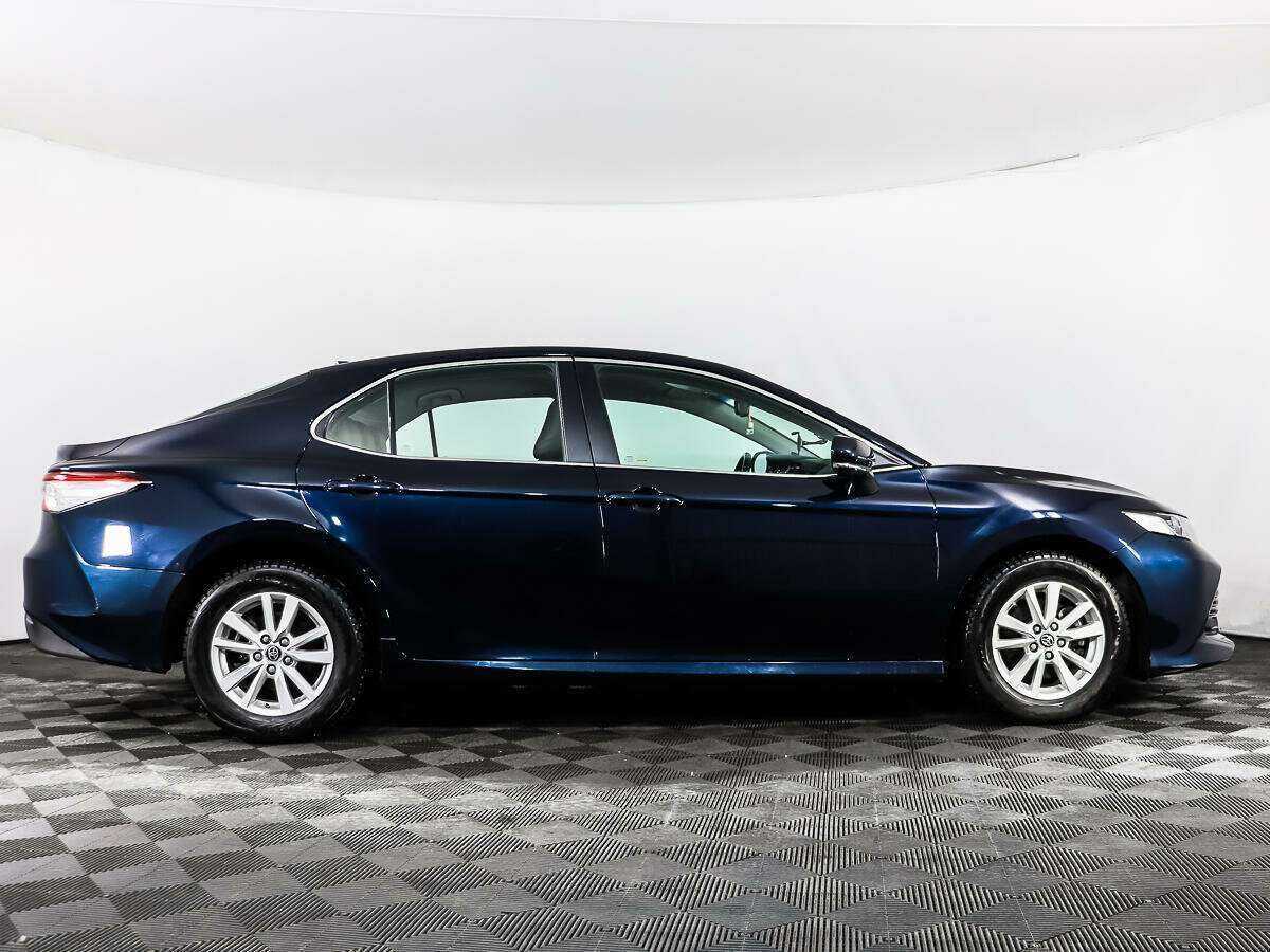Купить Toyota Camry, 2020, 54 000 км.. Фото: #2