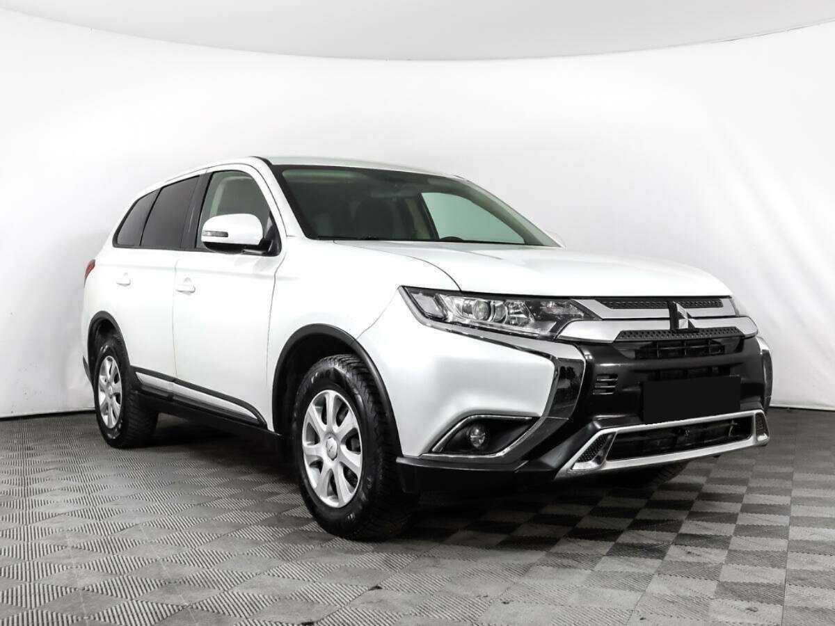 Купить Mitsubishi Outlander, 2018, 92 560 км.. Фото: #2