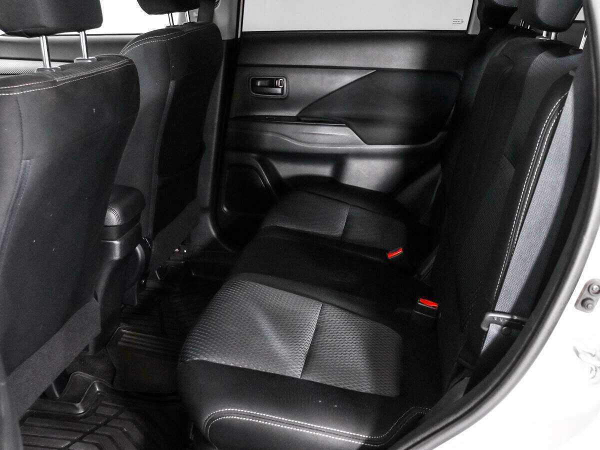 Купить Mitsubishi Outlander, 2018, 92 560 км.. Фото: #10