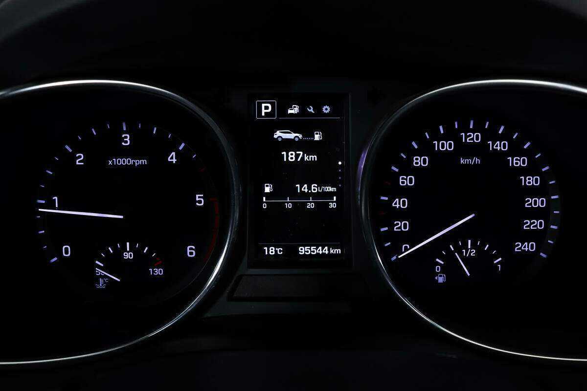 Купить Hyundai Santa Fe, 2015, 95 574 км.. Фото: #11