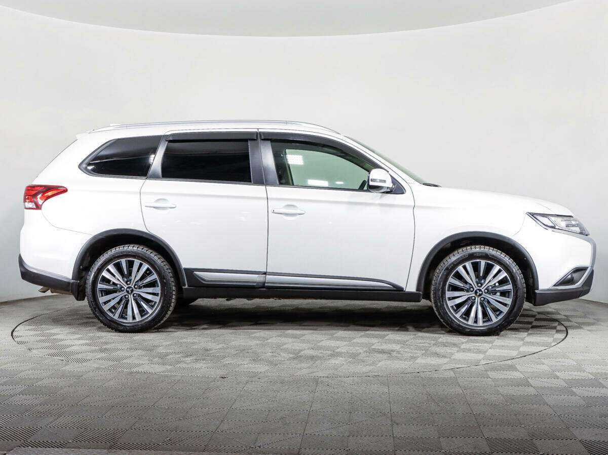 Купить Mitsubishi Outlander, 2021, 55 300 км.. Фото: #3