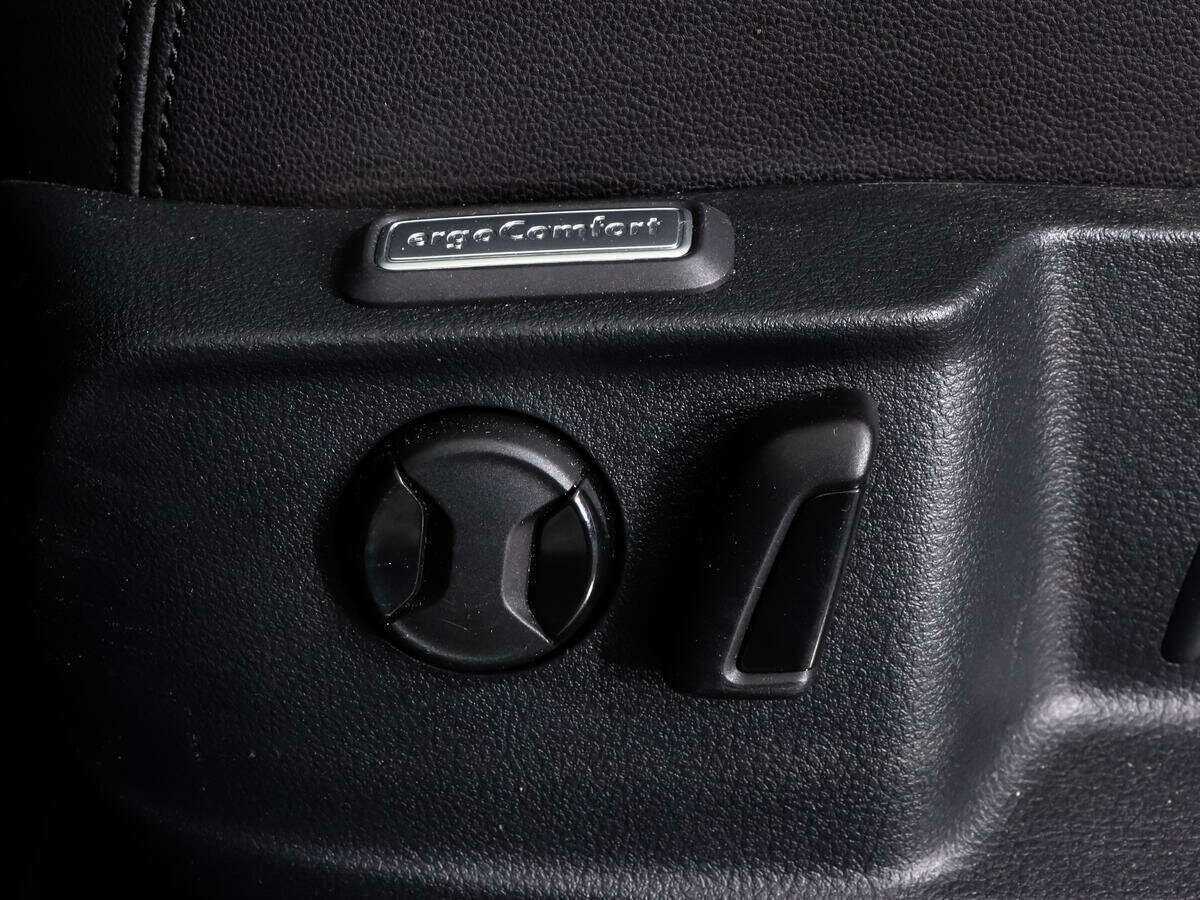 Купить Volkswagen Passat, 2016, 140 877 км.. Фото: #15