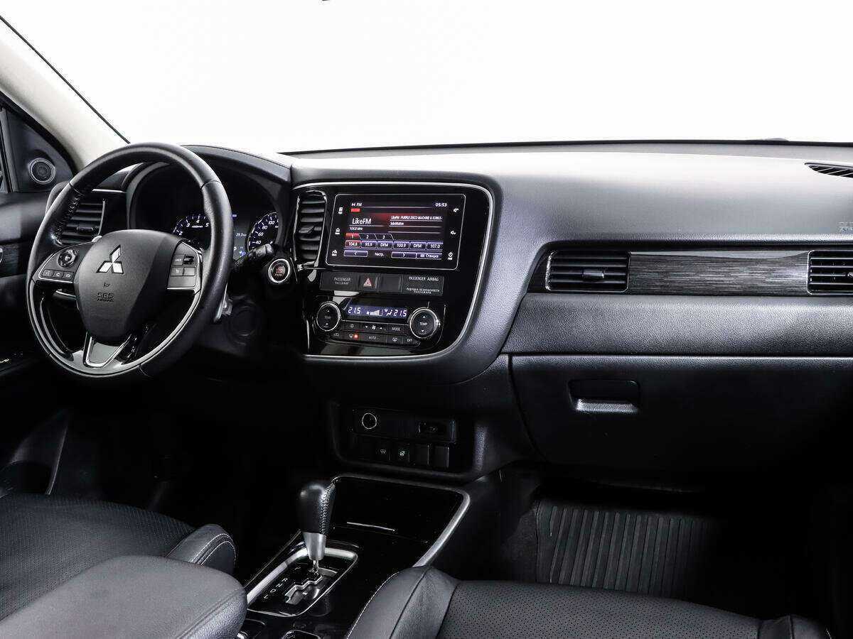 Купить Mitsubishi Outlander, 2018, 133 095 км.. Фото: #6
