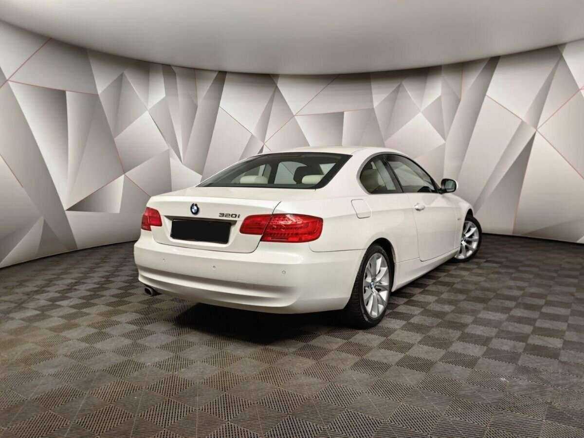 Купить BMW 3 серии, 2012, 84 685 км.. Фото: #1