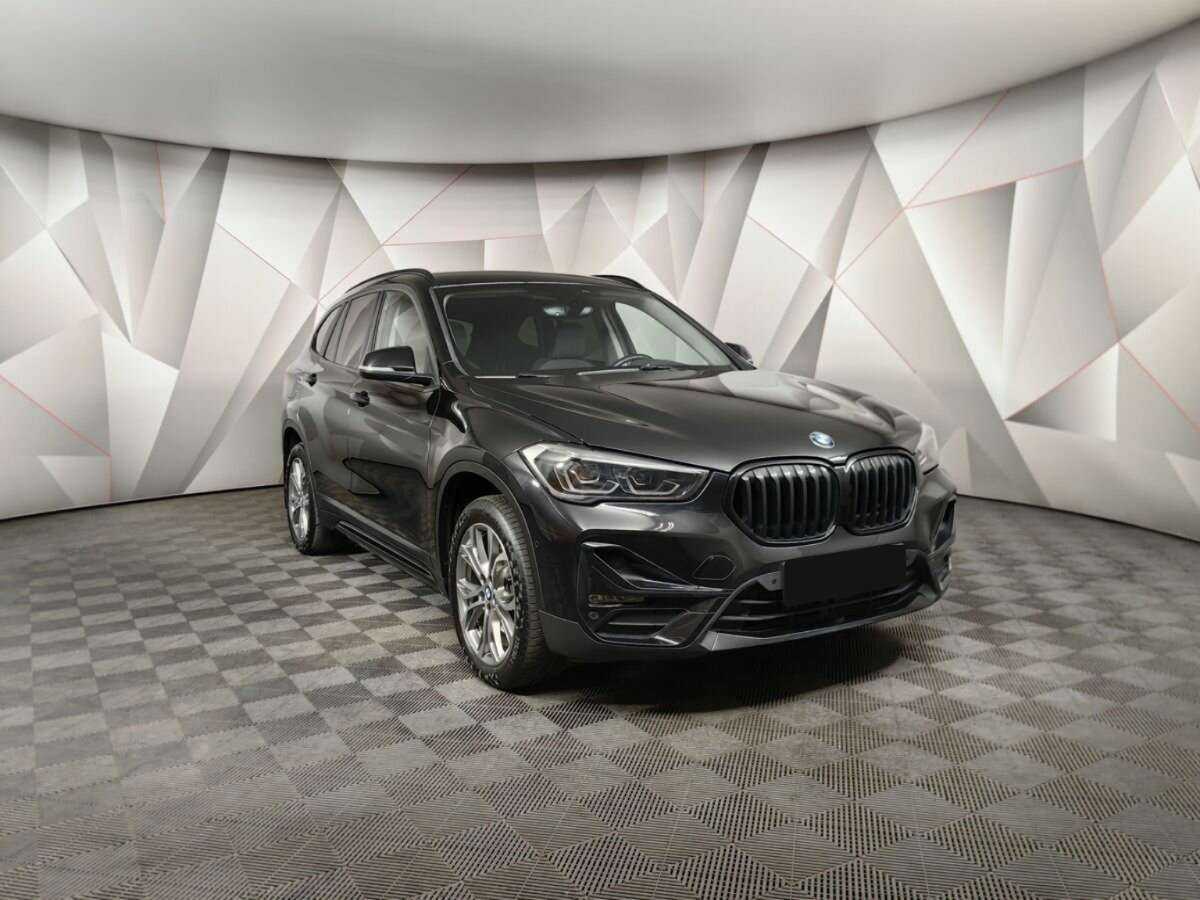 Купить BMW X1, 2020, 64 634 км.. Фото: #2