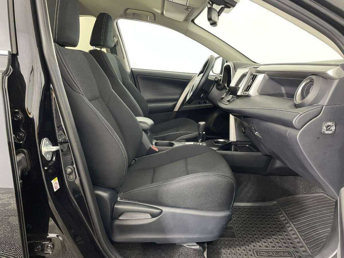 Купить Toyota RAV4, 2018, 86 830 км.. Фото: #13