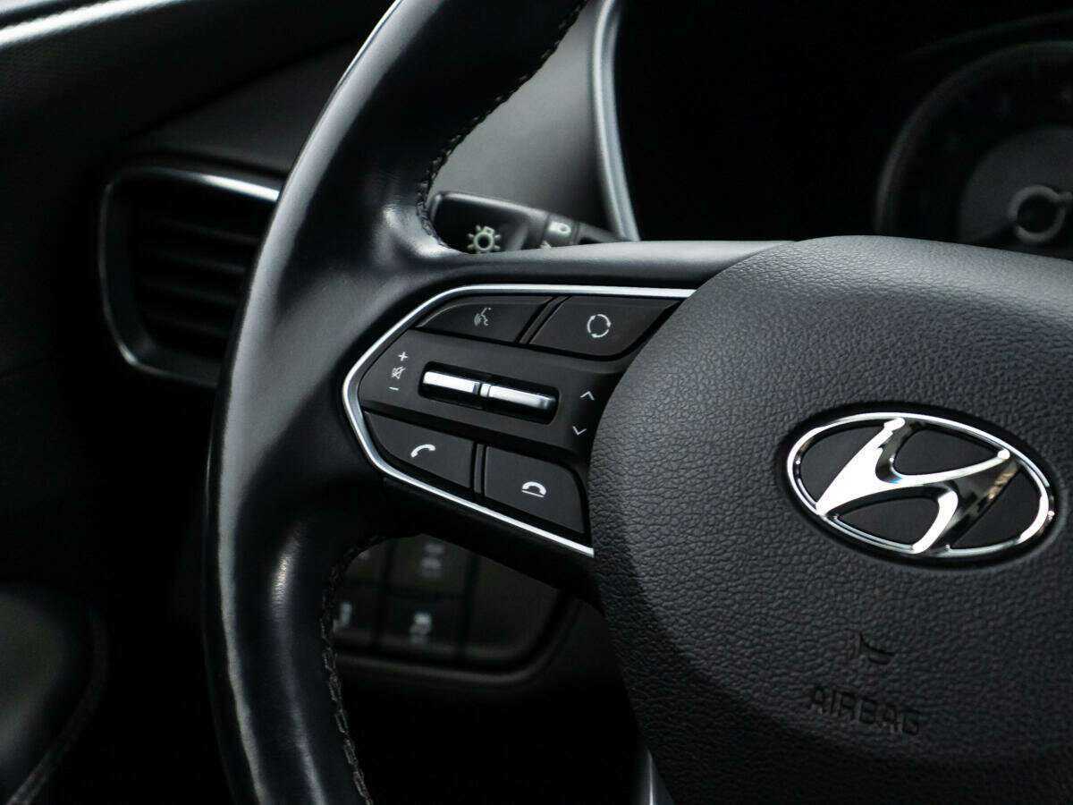 Купить Hyundai Santa Fe, 2019, 102 436 км.. Фото: #15