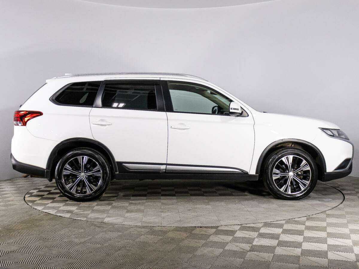 Купить Mitsubishi Outlander, 2019, 108 009 км.. Фото: #3