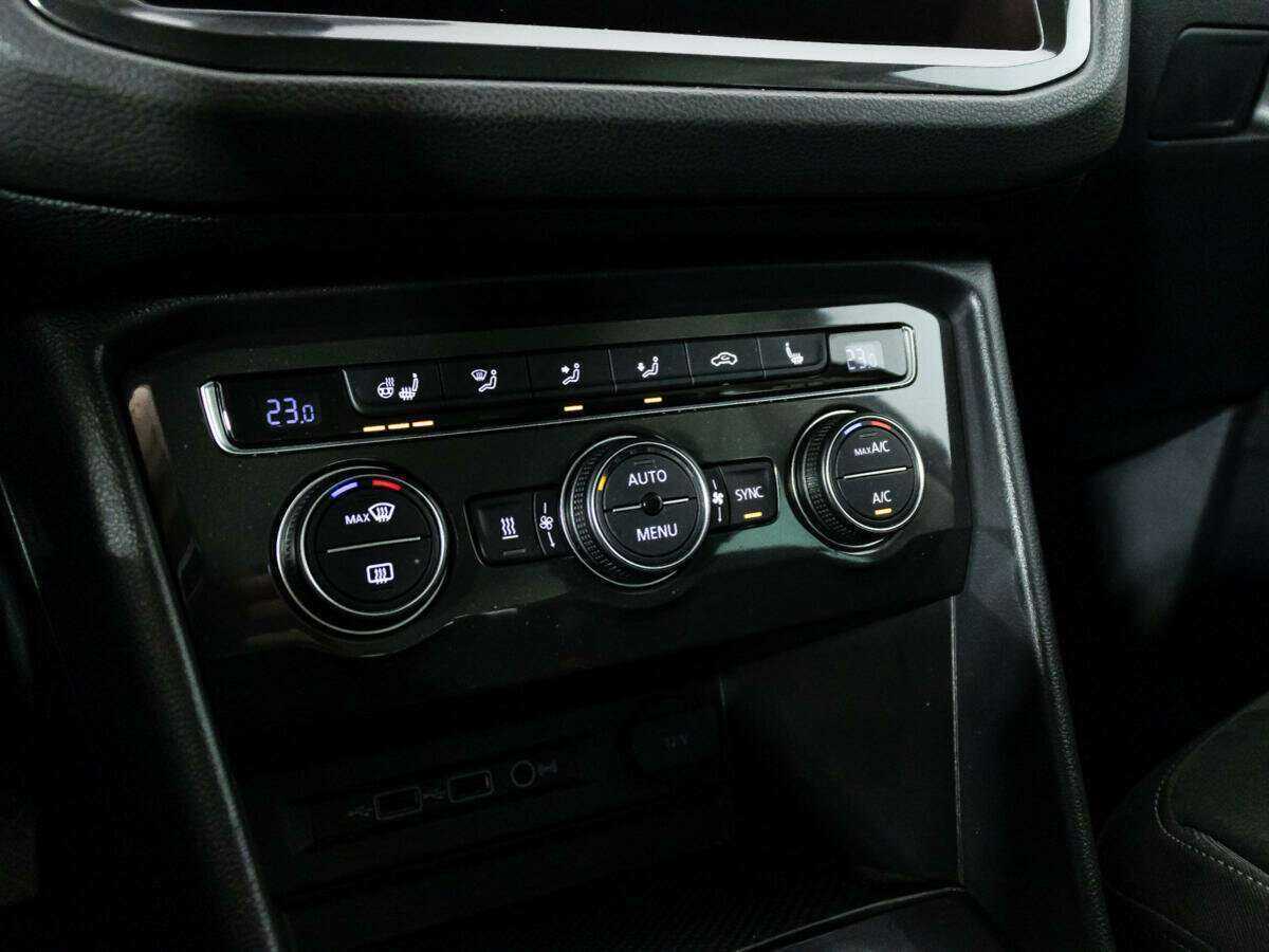 Купить Volkswagen Tiguan, 2018, 96 840 км.. Фото: #16