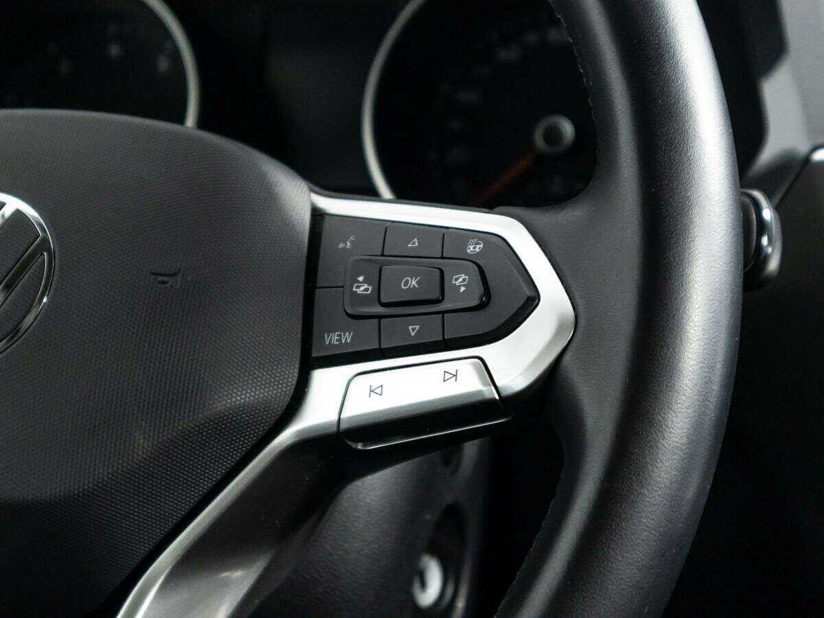 Купить Volkswagen Tiguan, 2021, 69 113 км.. Фото: #17