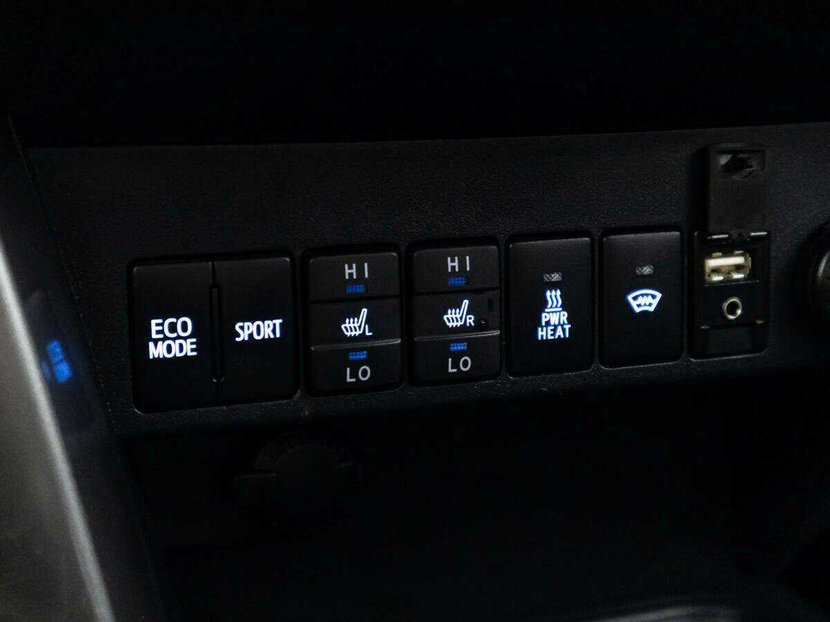 Купить Toyota RAV4, 2018, 155 110 км.. Фото: #18