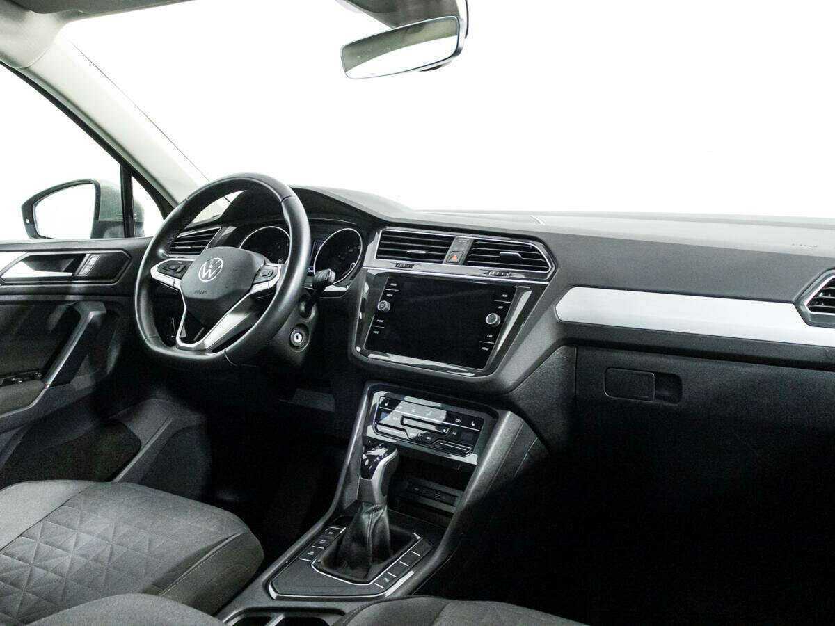 Купить Volkswagen Tiguan, 2021, 98 939 км.. Фото: #8