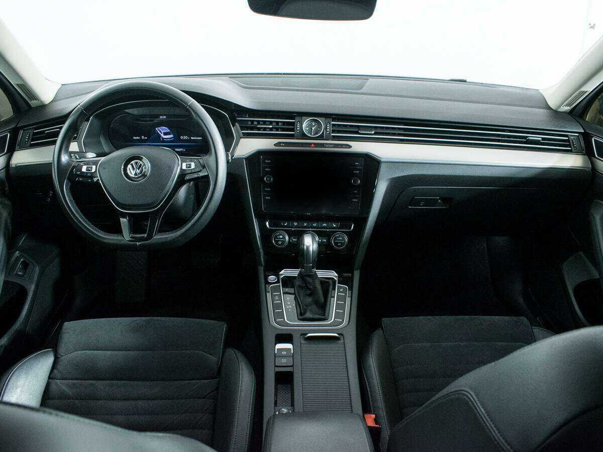 Купить Volkswagen Passat, 2017, 106 700 км.. Фото: #10