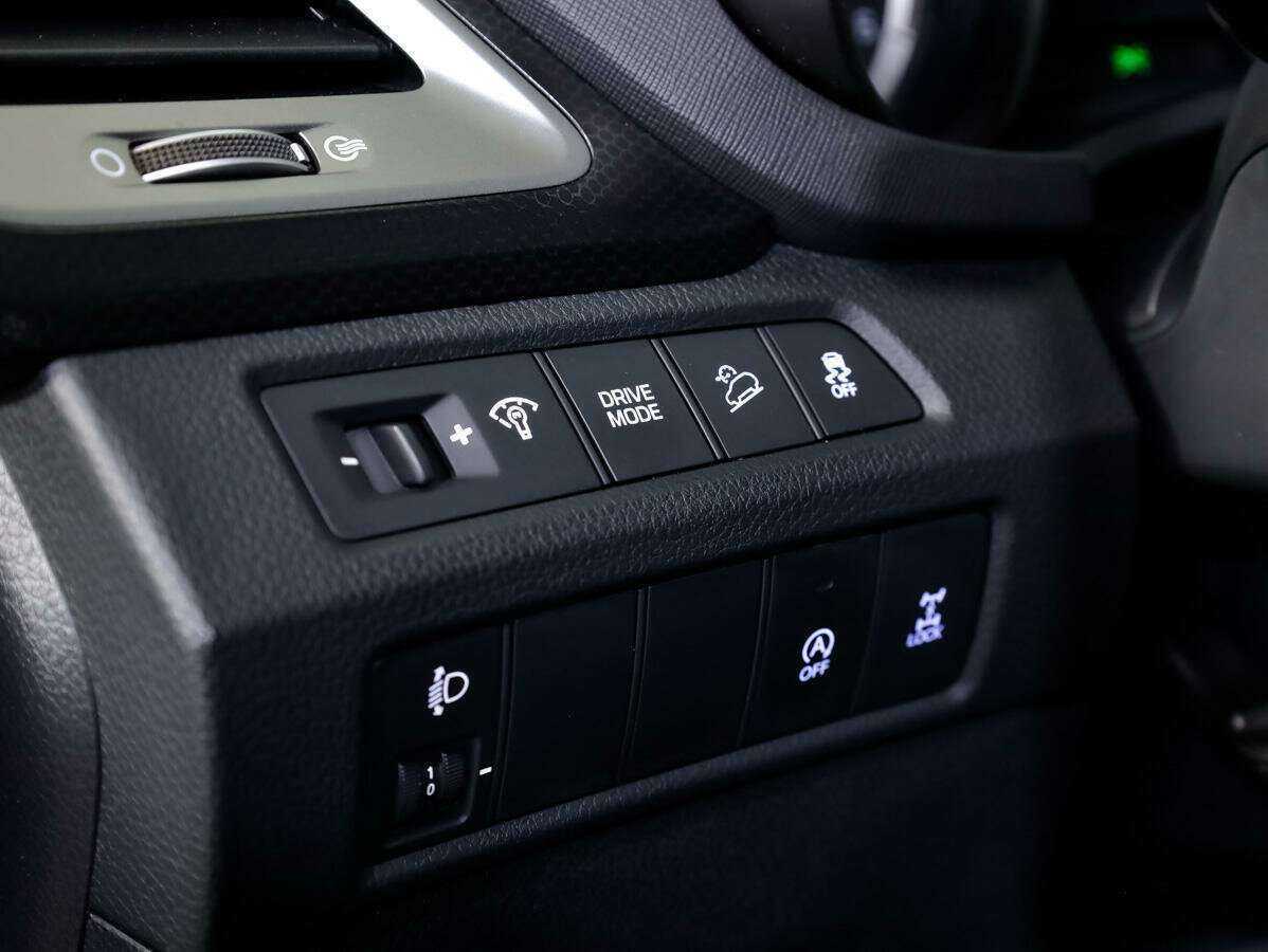 Купить Hyundai Santa Fe, 2017, 101 576 км.. Фото: #18