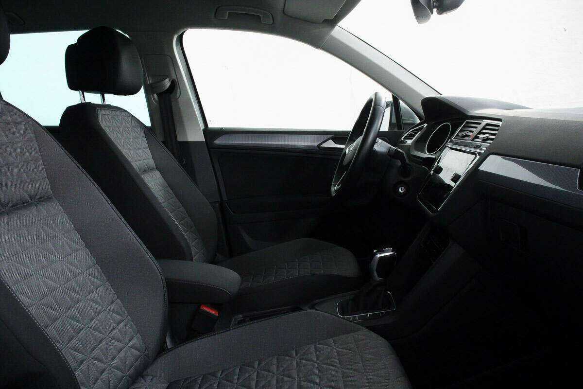 Купить Volkswagen Tiguan, 2021, 20 086 км.. Фото: #7