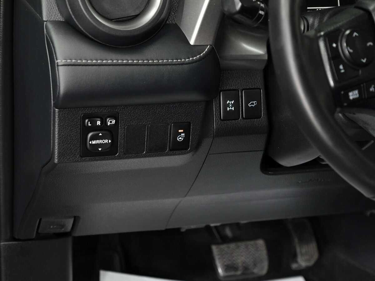 Купить Toyota RAV4, 2018, 132 000 км.. Фото: #8