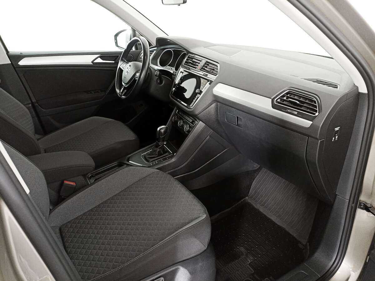 Купить Volkswagen Tiguan, 2020, 71 102 км.. Фото: #8