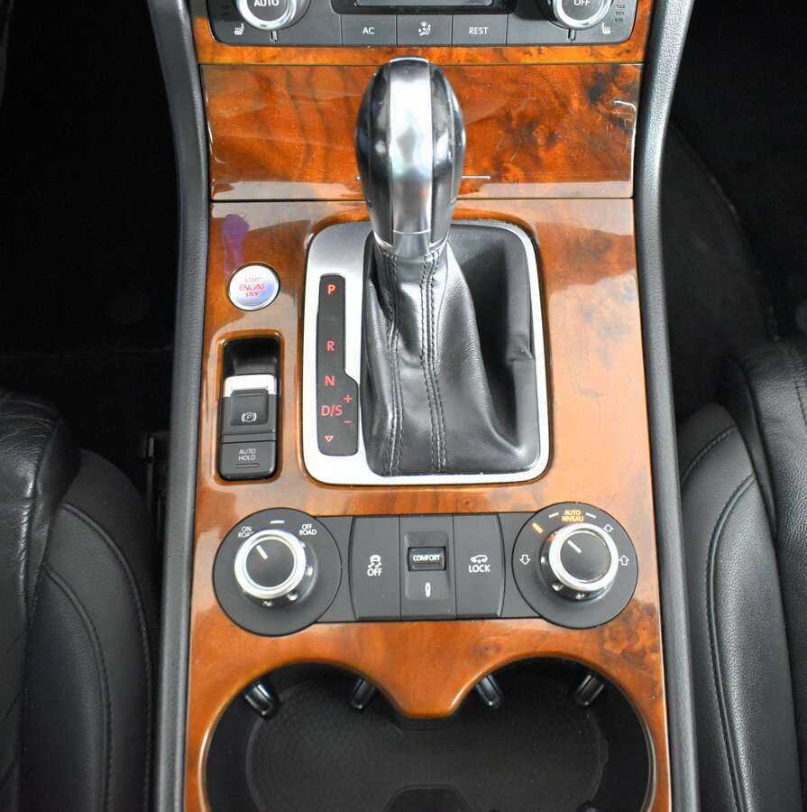 Купить Volkswagen Touareg, 2012, 299 500 км.. Фото: #12