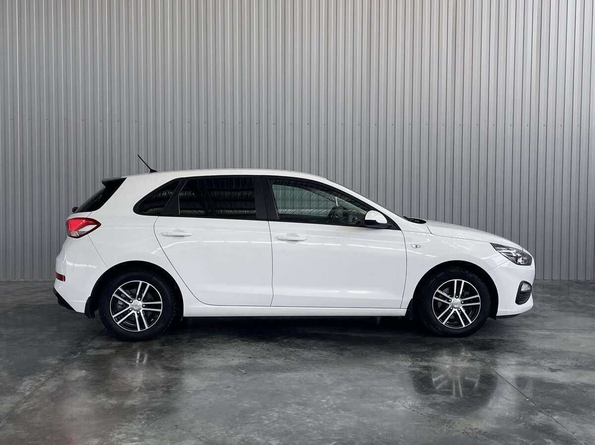 Купить Hyundai i30, 2022, 48 101 км.. Фото: #3