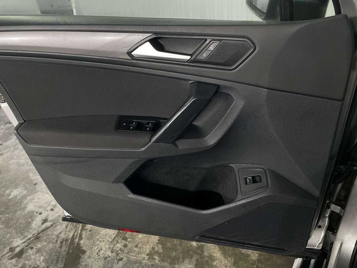 Купить Volkswagen Tiguan, 2019, 50 846 км.. Фото: #21