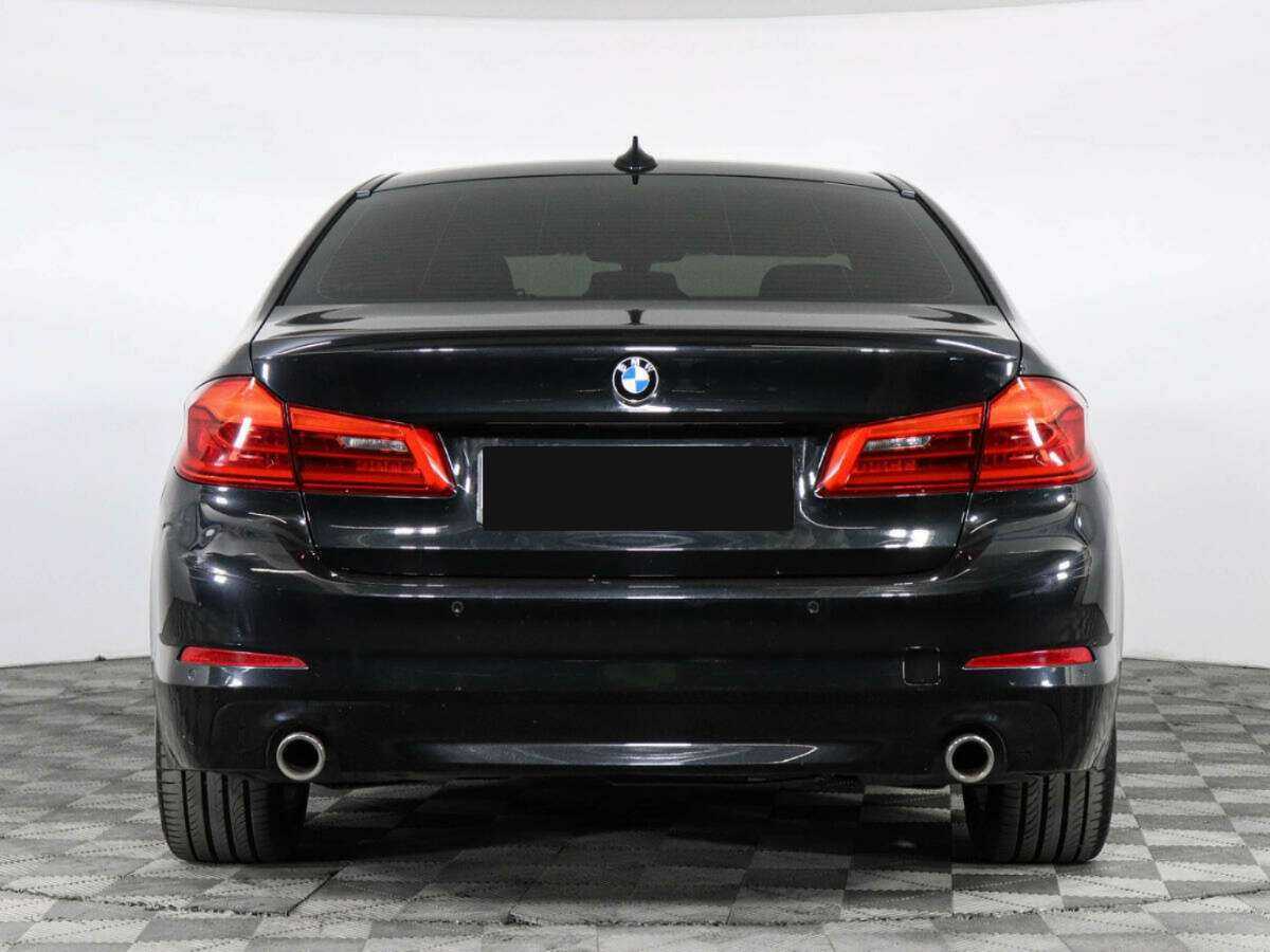 Купить BMW 5 серии, 2017, 141 000 км.. Фото: #3