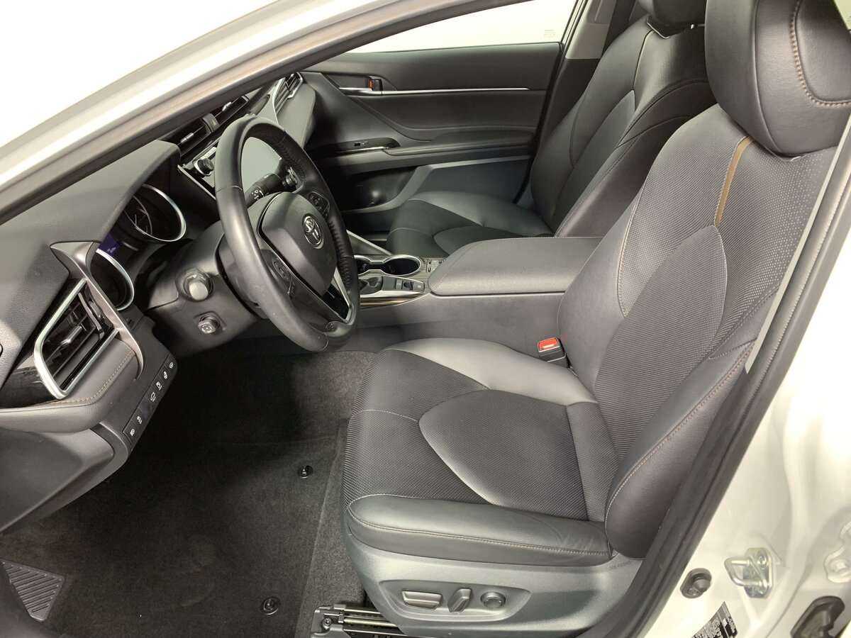 Купить Toyota Camry, 2021, 86 317 км.. Фото: #13