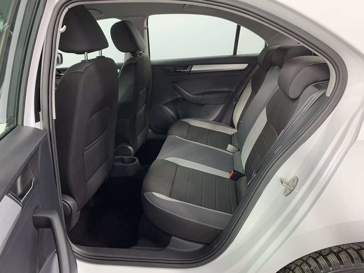 Купить Шкода Рапид, 2019, 60 219 км.. Фото: #9