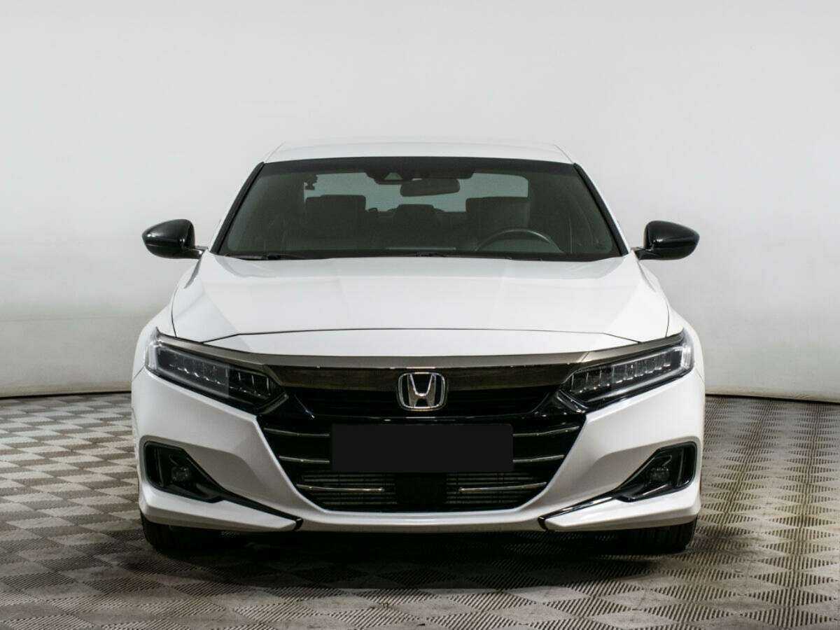 Купить Honda Accord, 2022, 13 564 км.. Фото: #1