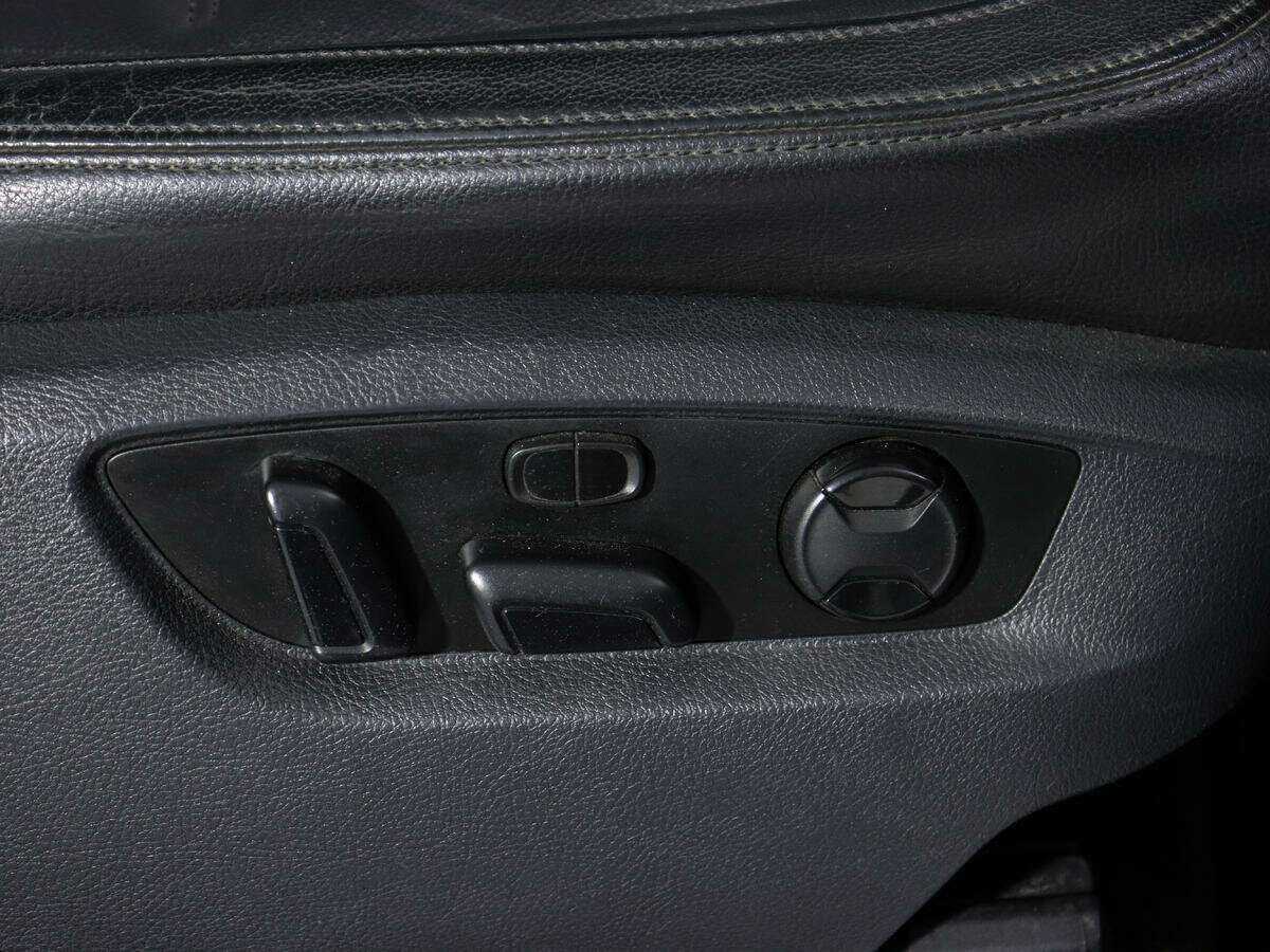 Купить Volkswagen Touareg, 2012, 200 985 км.. Фото: #15