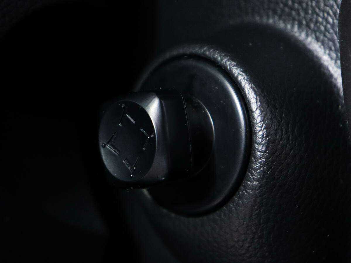 Купить Infiniti FX, 2013, 94 321 км.. Фото: #16