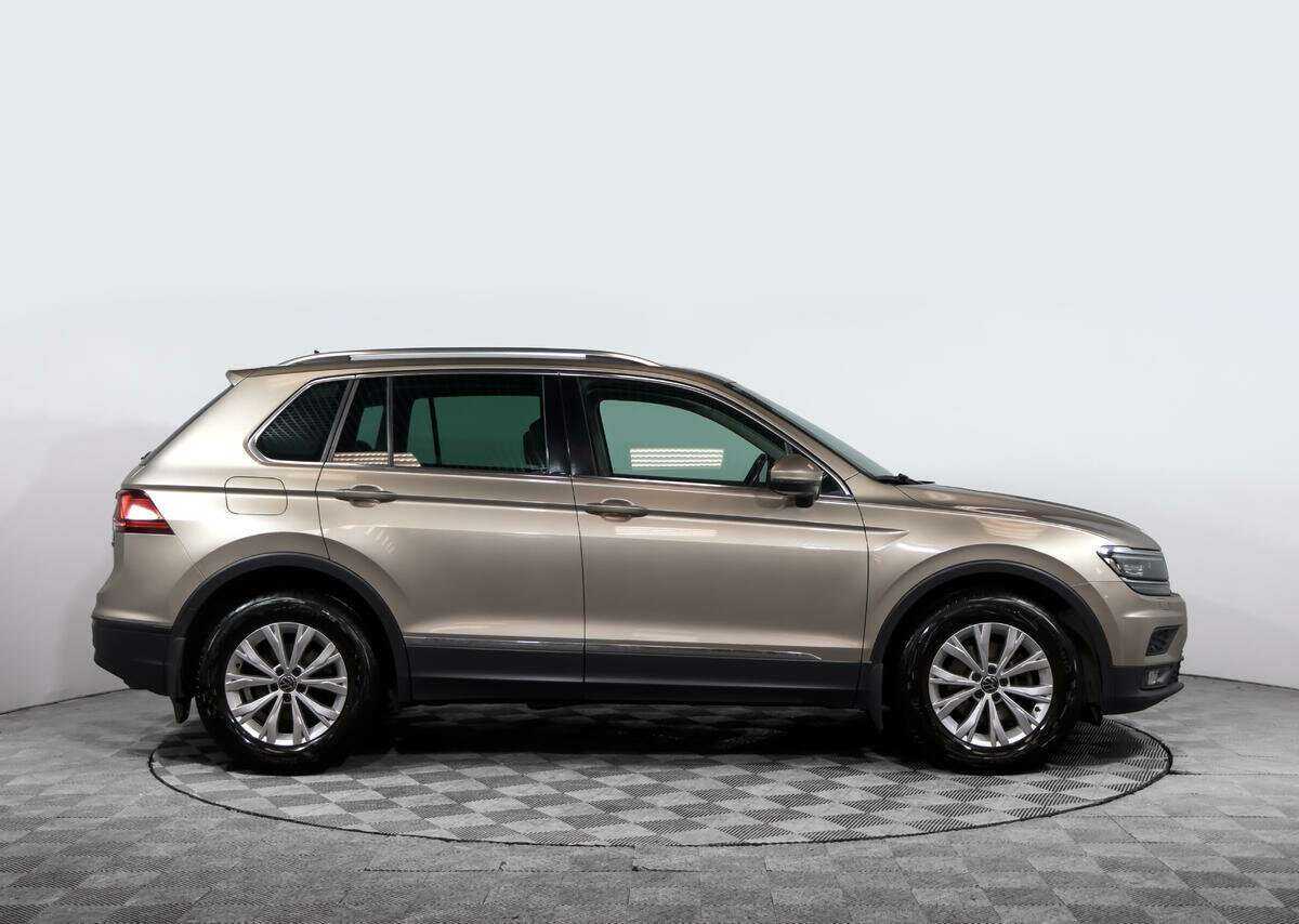 Купить Volkswagen Tiguan, 2017, 123 325 км.. Фото: #2