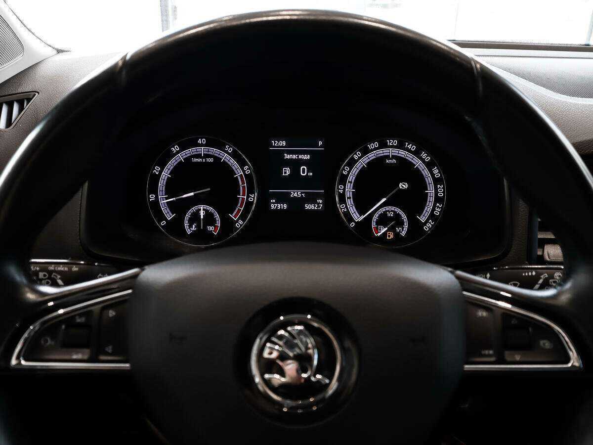 Купить Skoda Karoq, 2020, 97 200 км.. Фото: #14