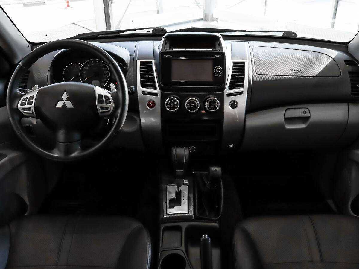 Купить Mitsubishi Pajero Sport, 2015, 49 559 км.. Фото: #12