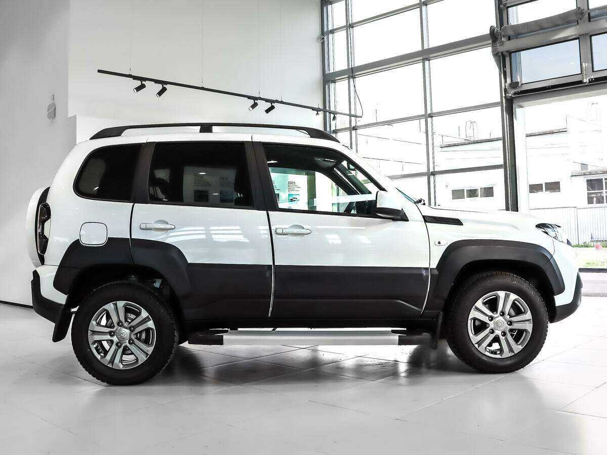 Купить Lada (ВАЗ) Niva, 2023, 13 000 км.. Фото: #3