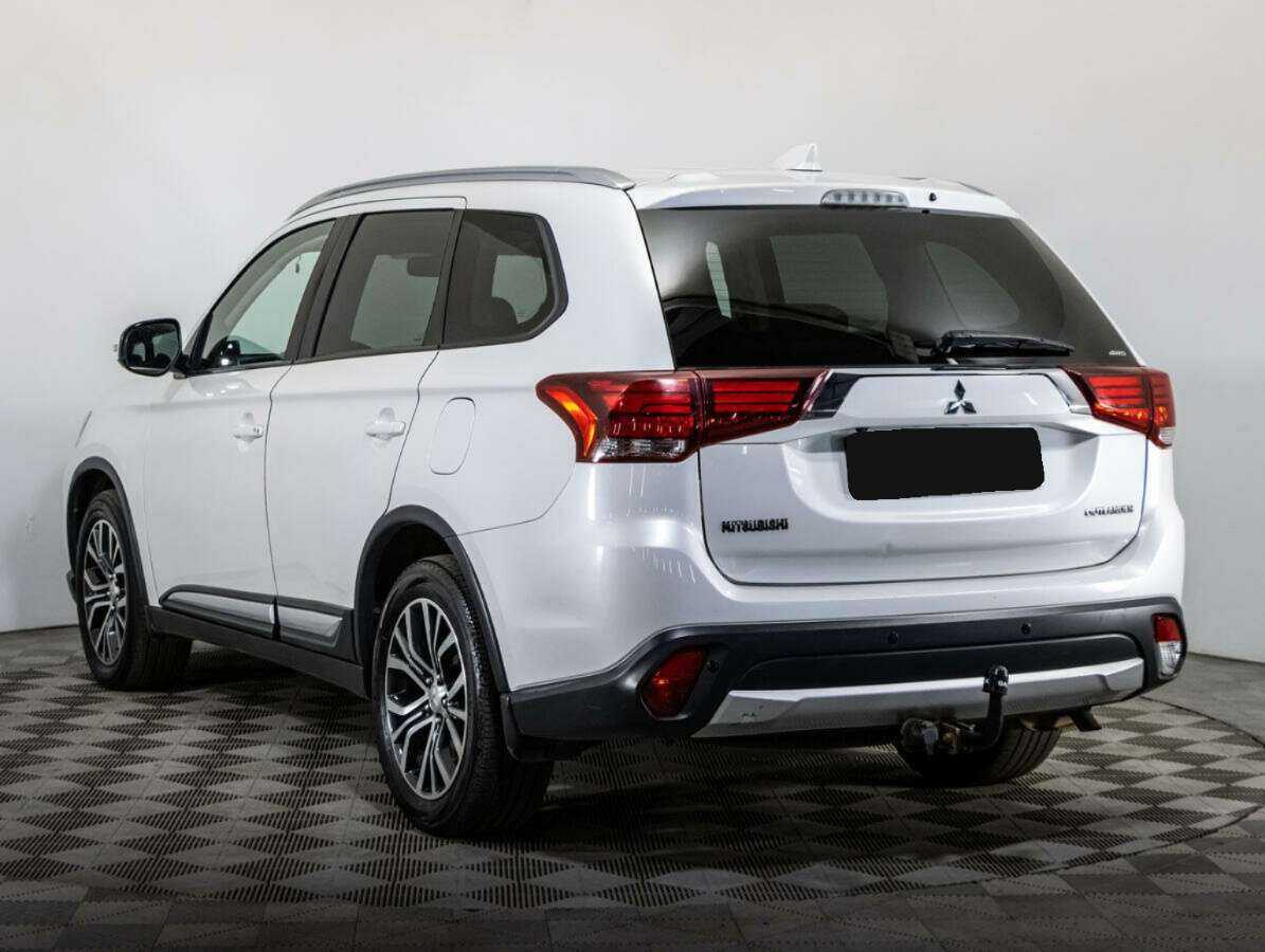 Купить Mitsubishi Outlander, 2018, 59 437 км.. Фото: #6