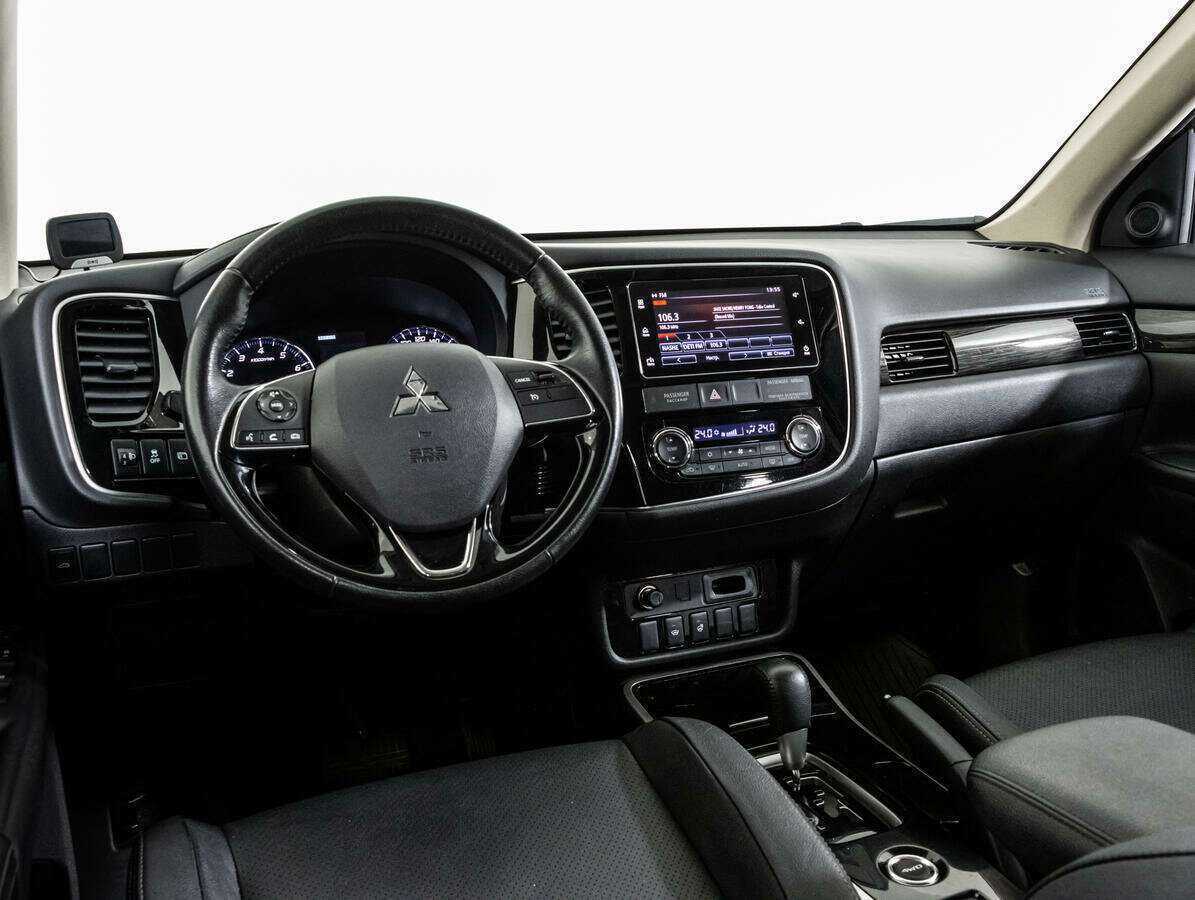 Купить Mitsubishi Outlander, 2018, 59 437 км.. Фото: #10