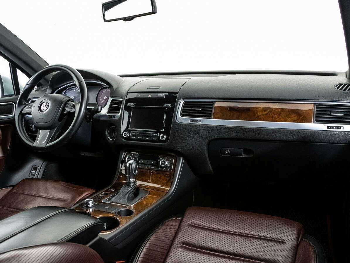 Купить Volkswagen Touareg, 2012, 229 375 км.. Фото: #6