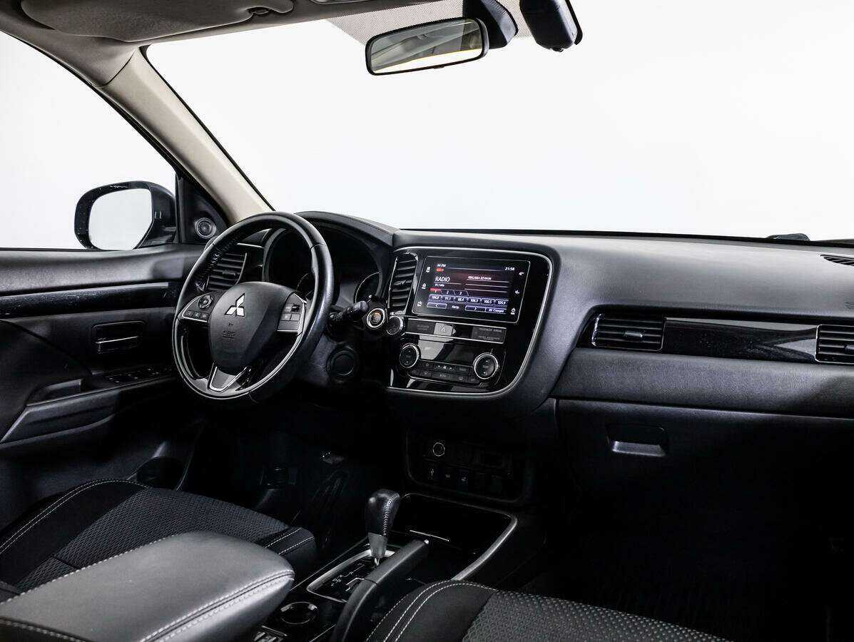 Купить Mitsubishi Outlander, 2019, 106 115 км.. Фото: #6
