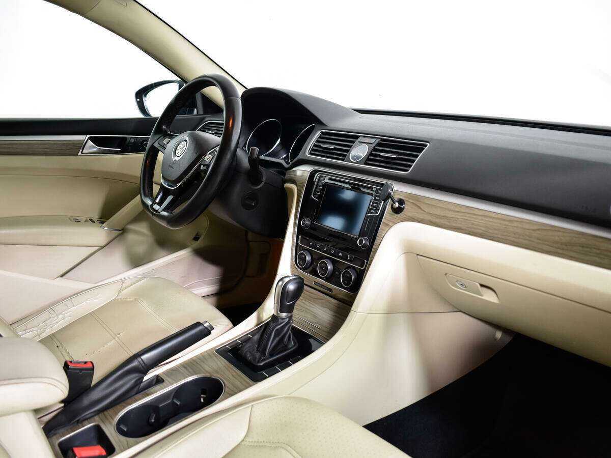 Купить Volkswagen Passat, 2016, 165 000 км.. Фото: #8