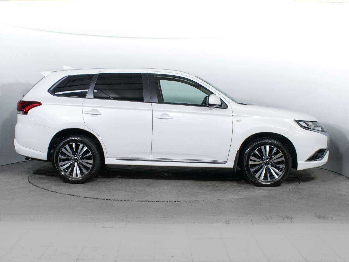 Купить Mitsubishi Outlander, 2022, 19 447 км.. Фото: #3