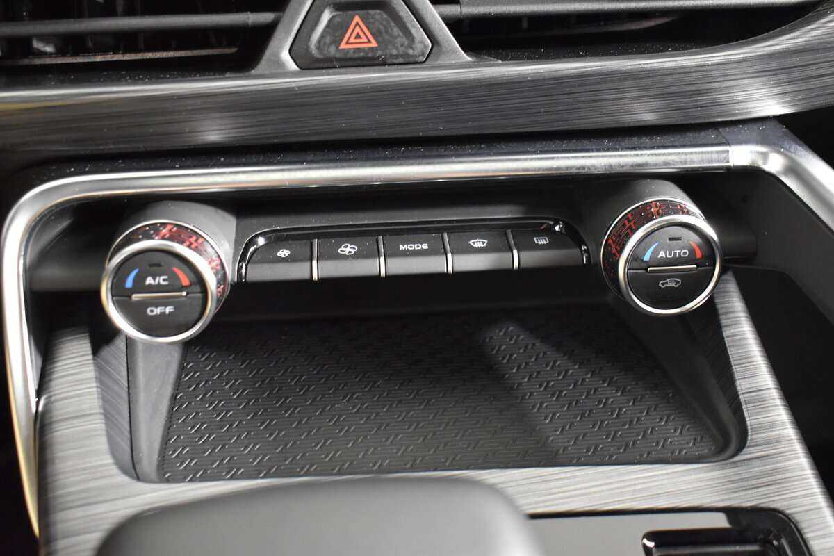 Купить Geely Tugella, 2022, 16 353 км.. Фото: #17