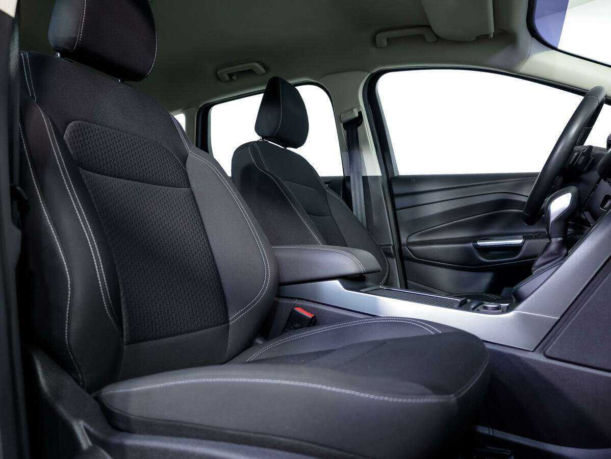 Купить Ford Kuga, 2018, 47 156 км.. Фото: #9