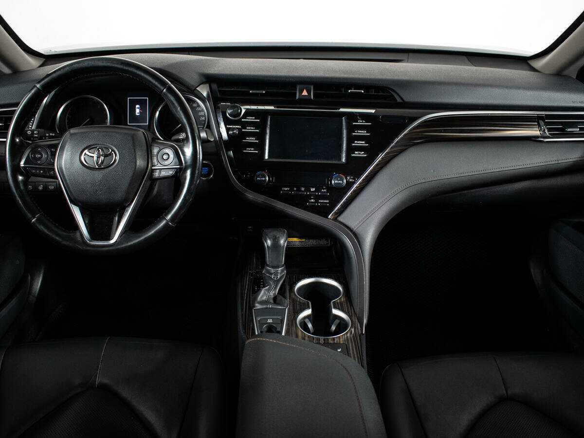 Купить Toyota Camry, 2018, 139 991 км.. Фото: #11