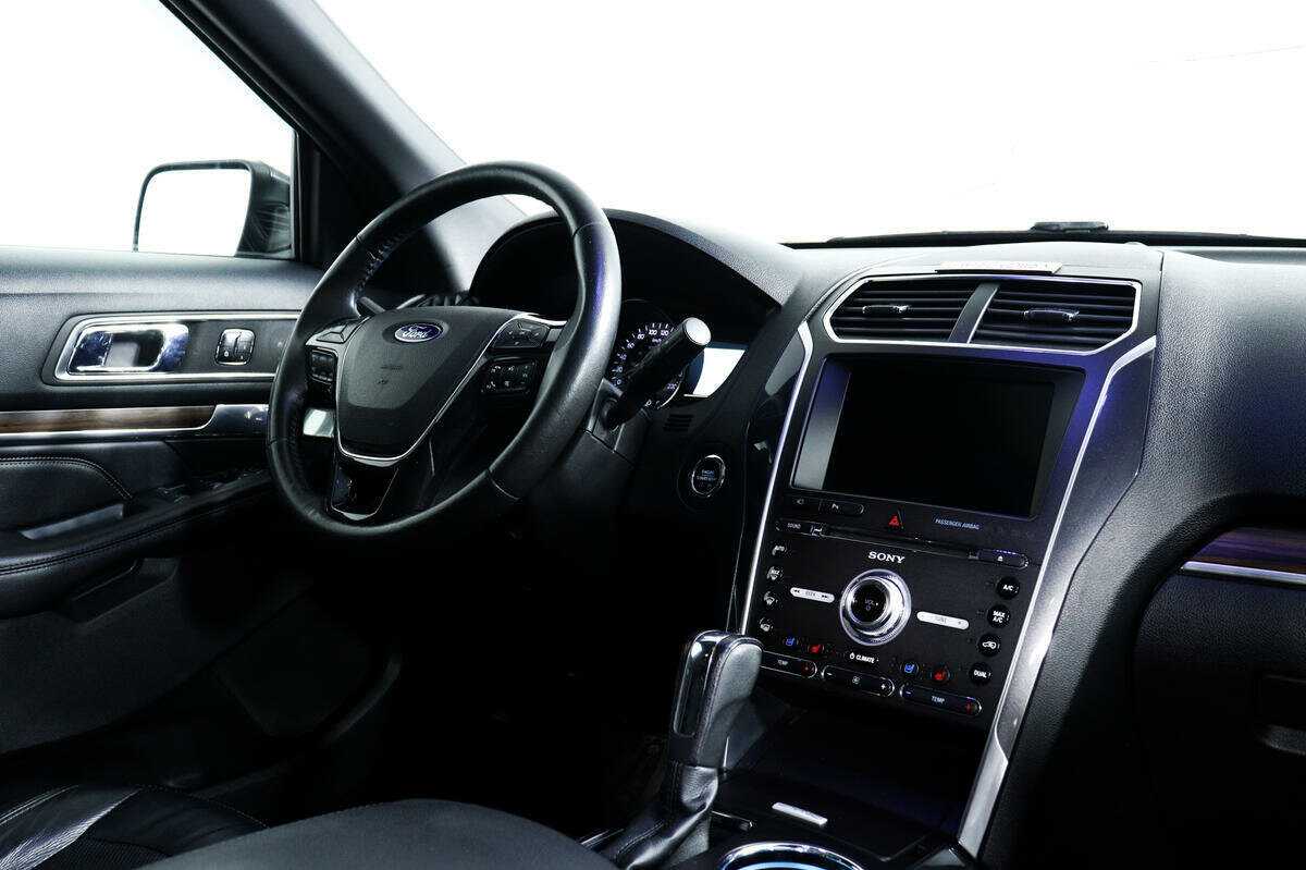Купить Ford Explorer, 2015, 151 268 км.. Фото: #8