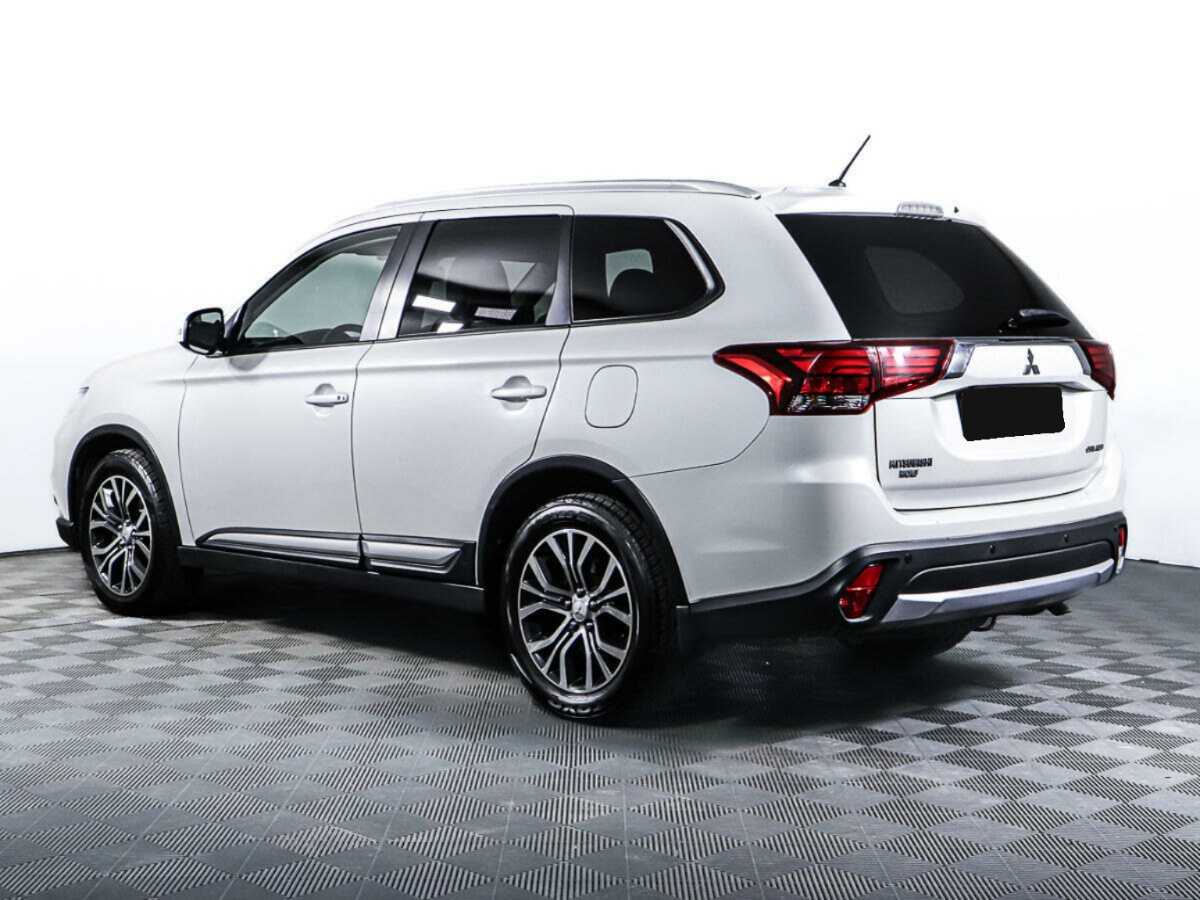 Купить Mitsubishi Outlander, 2016, 129 798 км.. Фото: #6