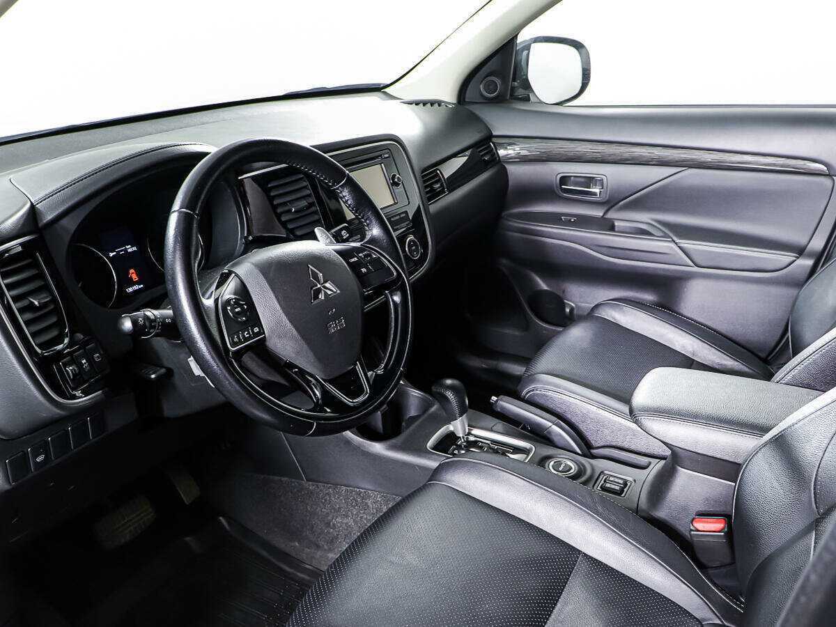 Купить Mitsubishi Outlander, 2016, 129 798 км.. Фото: #12