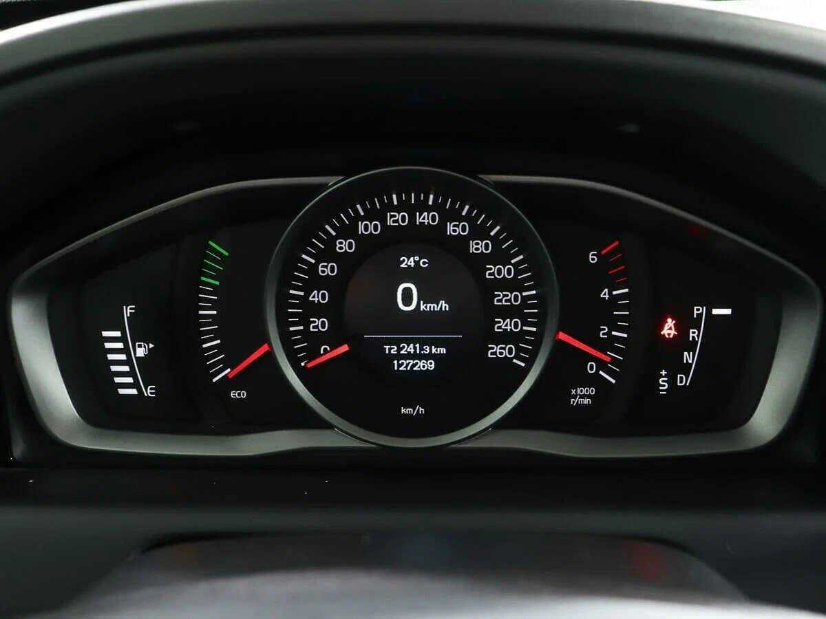 Купить Volvo XC60, 2017, 127 104 км.. Фото: #10