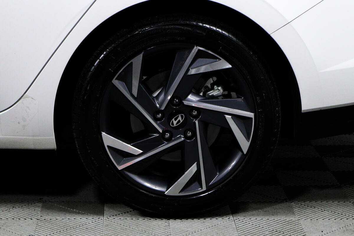 Купить Hyundai Elantra, 2023, 12 959 км.. Фото: #13